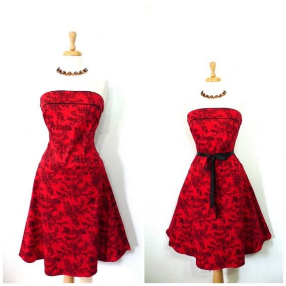 Toile Dress Size S Luly K New York City Red and Black Flower No Belt - Picture 1 of 7
